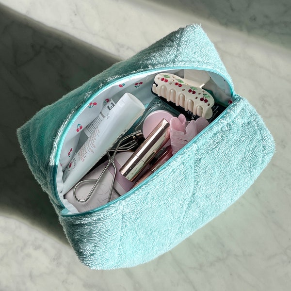 Quilted Cosmetic Pouch - Turquoise Tulip main image 1