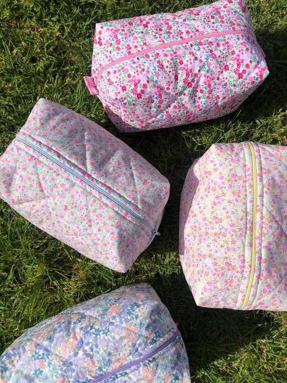 Handmade Quilted Makeup Bag Pink Blue Floral Cosmetic Bag, Toiletry Bag, Make  up Bag, Floral Makeup Bag, Gifts for Her -  UK