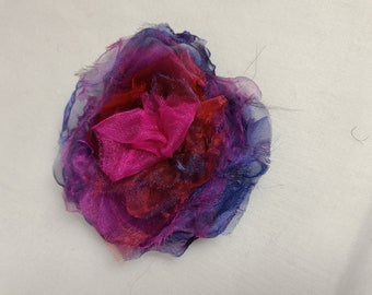 broche fleur en organza