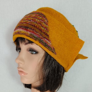 Cordeline toque hat in boiled wool