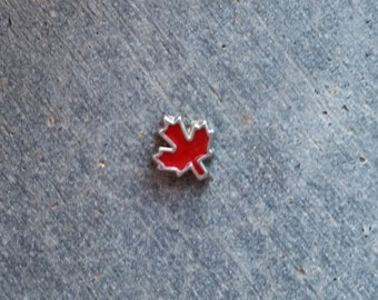 Floating Charm For Glass Memory Lockets- Maple Leaf