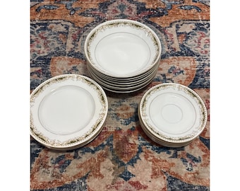 Vintage Signature Collection QUEEN ANNE Set Plate Saucer Bowl Fine China Japan