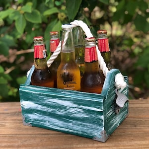 ビールアクセサリー - ビールギフト - ビールキャディ - 手作り木製 - ボトルオープナー - ヴィンテージグリーン
