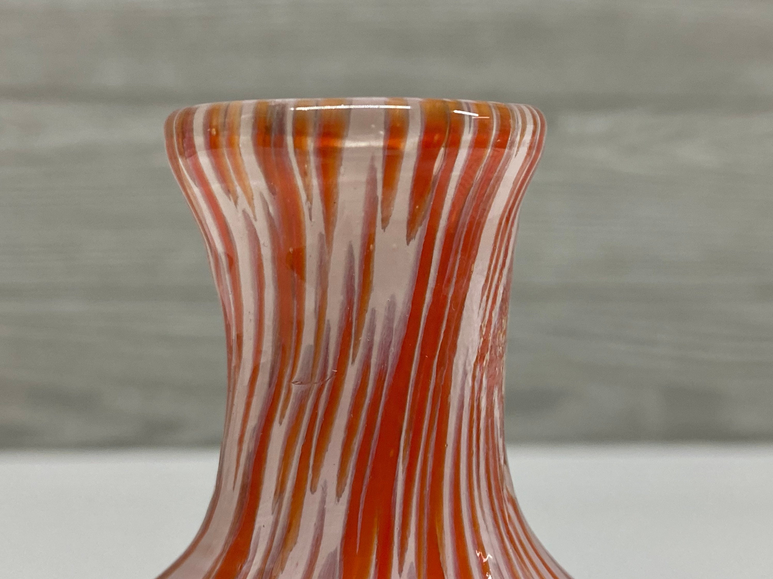 ホワイトクリスタル花瓶 - べっ甲ガラスアート - イタリア製ムラーノ