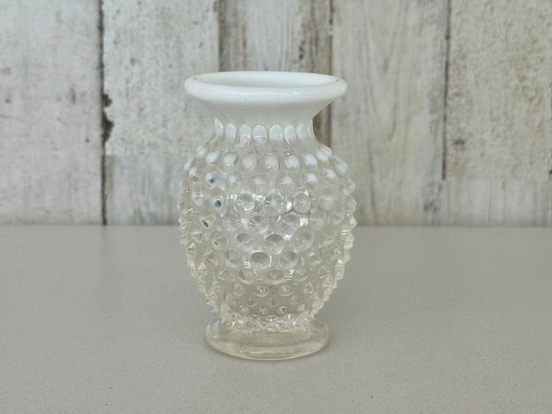 VINTAGE　LARGE FENTON HOBNEIL FLOW VASE s-l1200.jpg