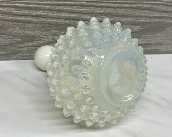 ホブネイルボトル - 白と透明のフェントンガラス香水瓶 - 装飾ガラス 