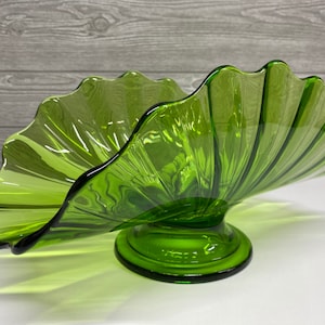 Westmoreland Glass Banana Bowl - Vintage Fruit Bowl - Antique Green Glass Art