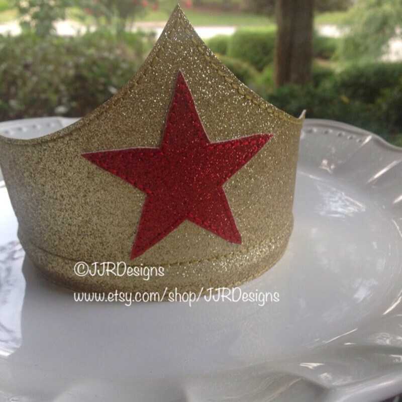 Wonder Woman Tiara DC Superheroes Headband main image 1