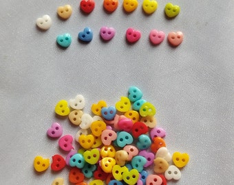 Lot de 20 Mini Boutons Coeur en plastique - 6 mm - 13 coloris disponibles