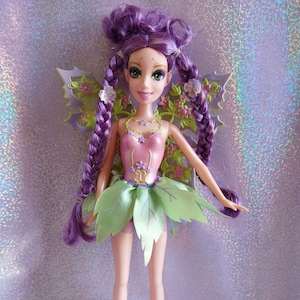 Barbie glee shop