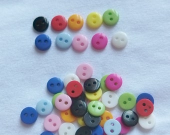 Lot of 20 Tiny Round Buttons in plastic - 9 mm - 10 colors available