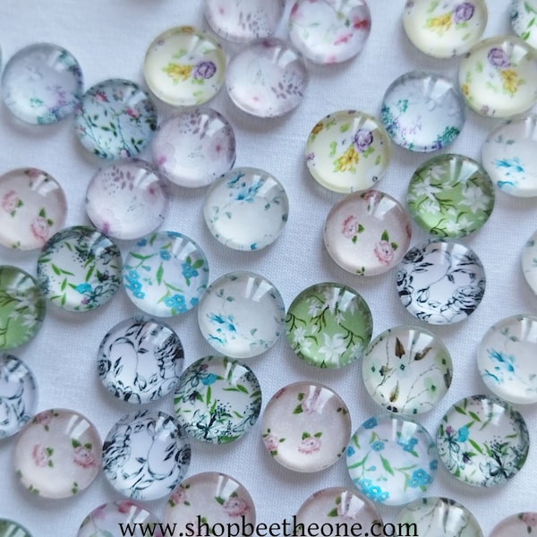 Lot de 7 Cabochons ronds en verre demi-perle avec image "Fleurs de printemps" - 12 mm - 12 modèles