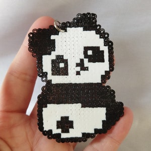 Porte-clés en perles à repasser Hama Panda kawaii 3 modèles fait sur demande Bébé panda