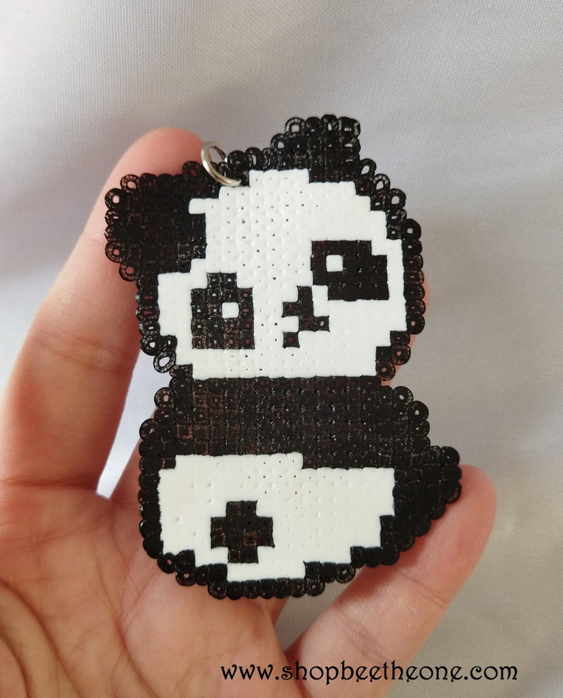 Porte-clés en perles à repasser Hama Panda kawaii 3 modèles fait sur demande Bébé panda