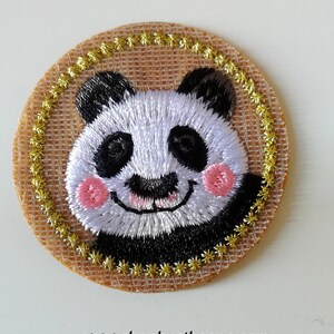 Liten rund panda-lapp/applikation - 4,5 cm (sy eller stryk på)