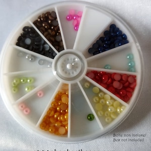 Verpakking van 100 ronde halve parel strass cabochons - 4 mm - 14 kleuren beschikbaar