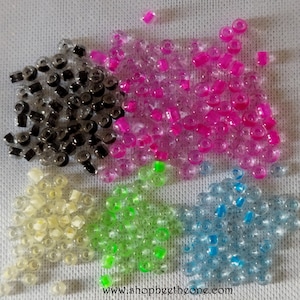 Set da 8 g di perline distanziatrici in vetro - 2 mm - foro 1 mm - 6 colori