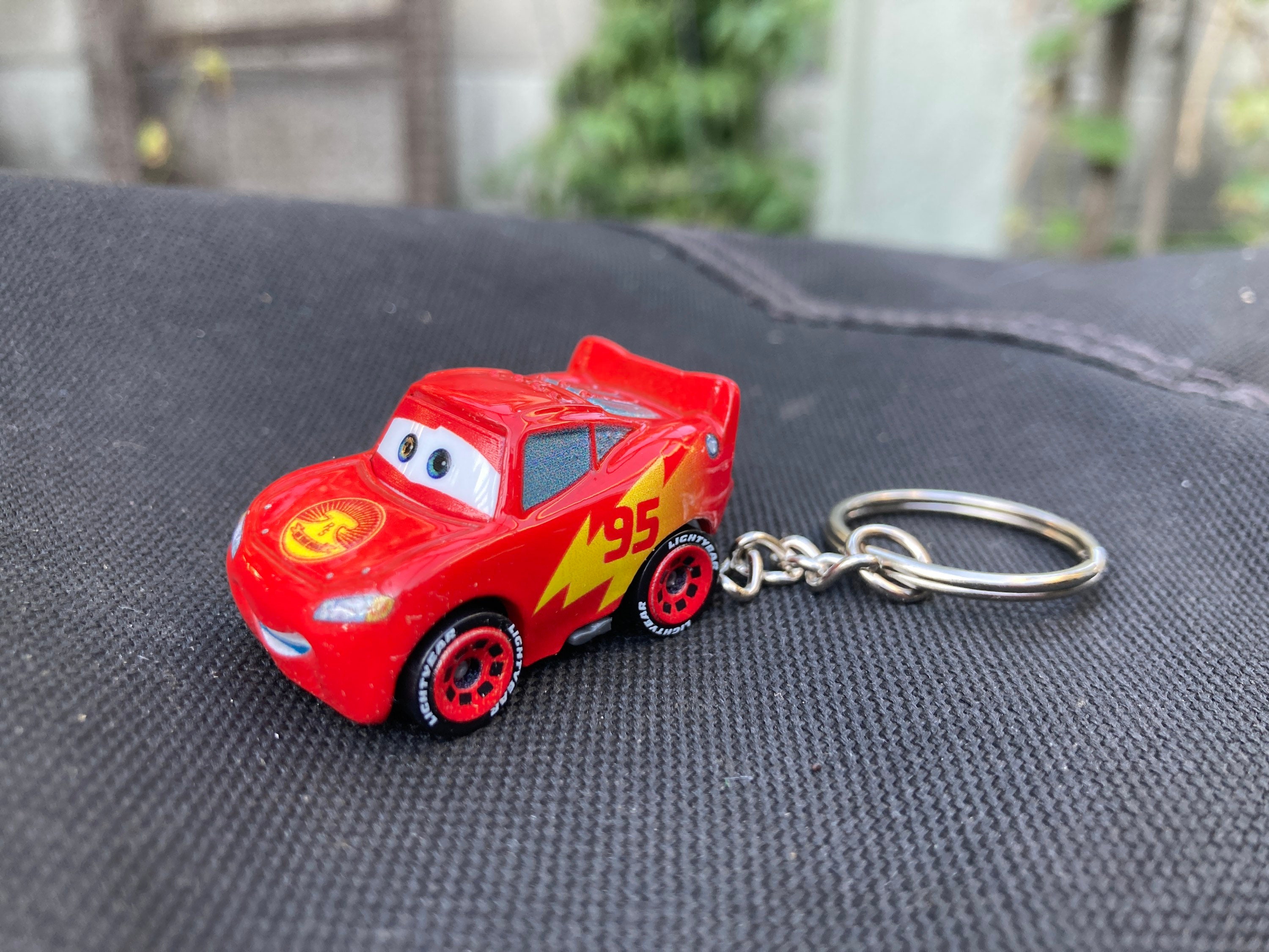 Lightning mcqueen hotsell keyring