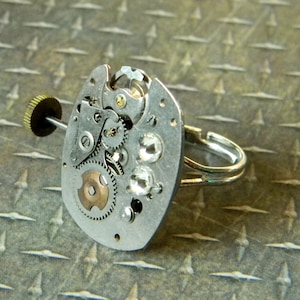 Custom Upcycled Watch Movement Ring. Kinetic Watchwork Ring. Steampunk Costume Ring Can be Wound and Moves!