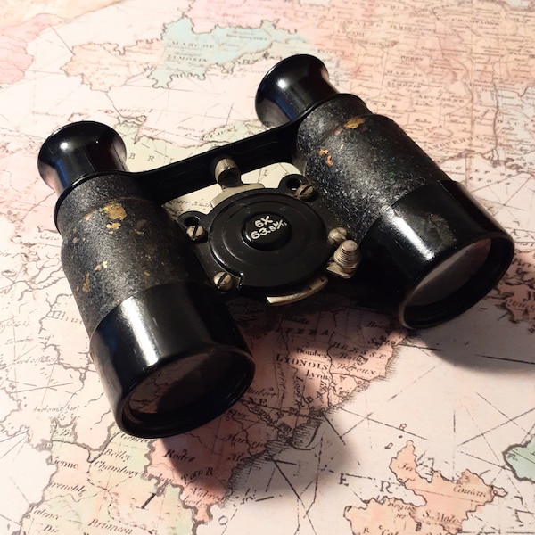 Cleverly Designed Antique Binoculars. "Wollensak Biascope." Early Lever Focus Pocket Binoculars. Steampunk Style Optics. Cool!