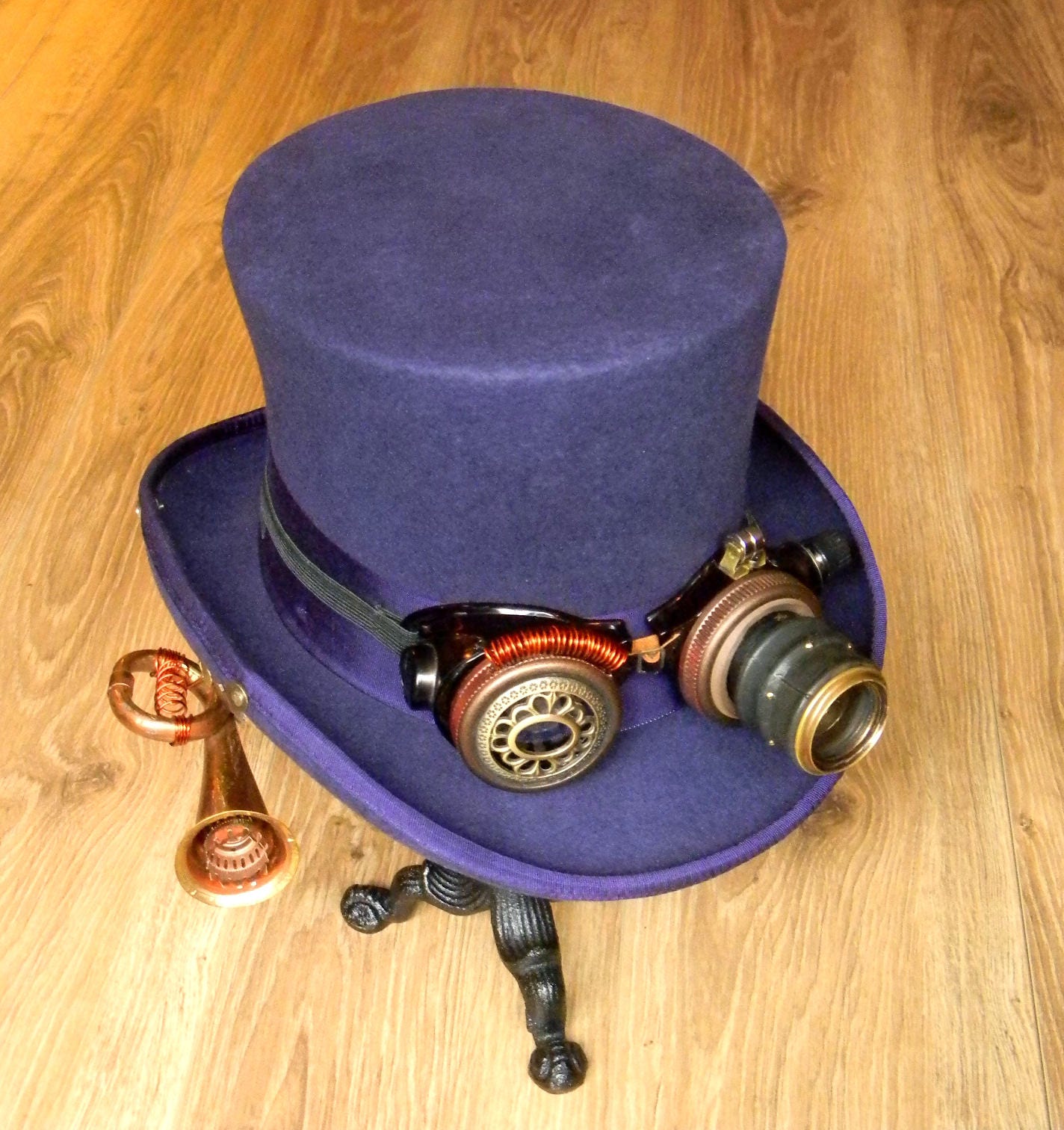 Steampunk Monocle - Props&Beyond