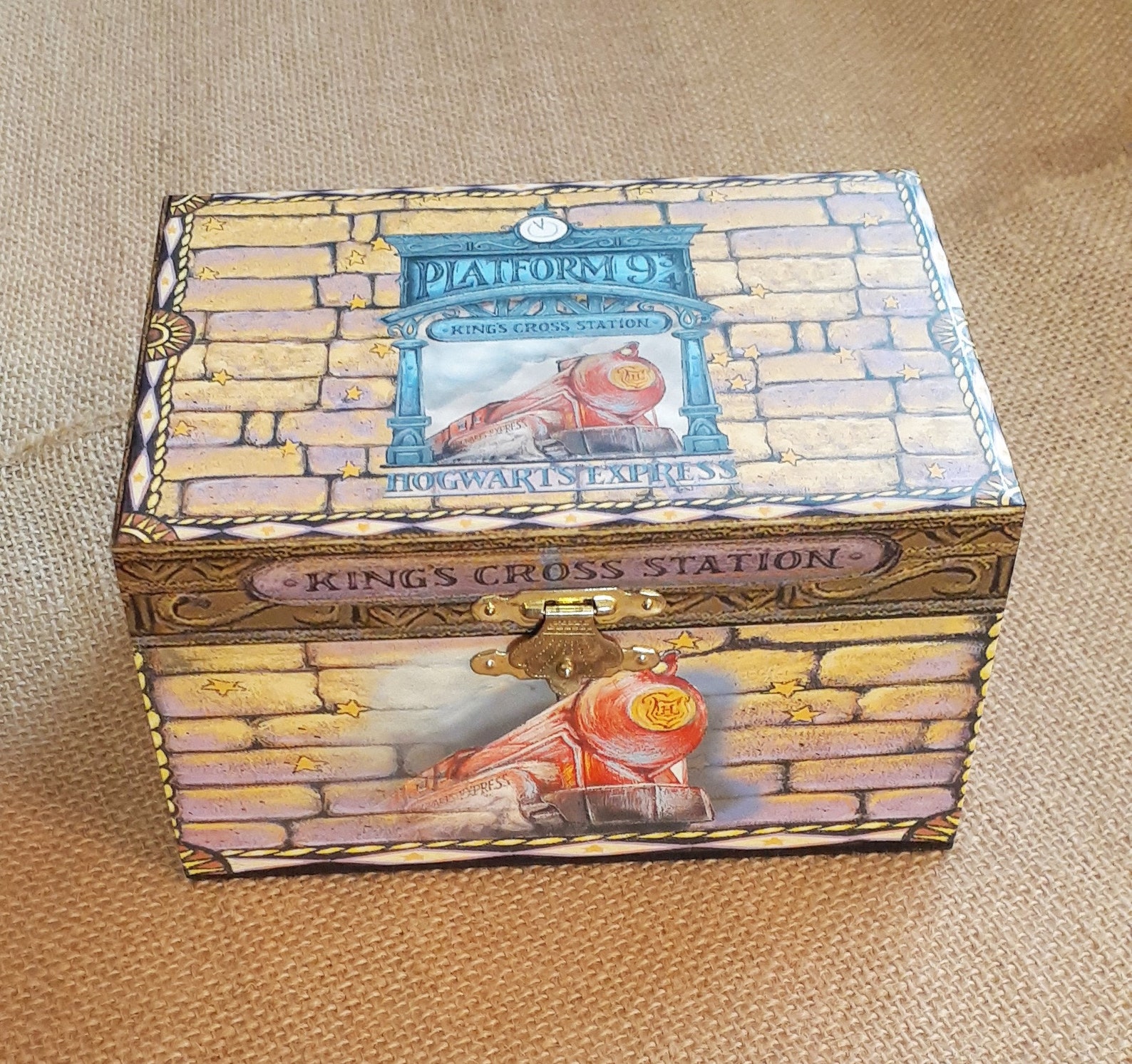 Beautiful Official Harry Potter Musical Jewelry Box. Scarce Etsy