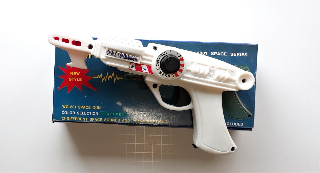 Super Cool Vintage Ray Gun Toy. Lights and Sounds. 1980's New Old