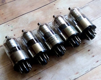 Great Vintage Vacuum Tube In Very Good Condition for Makers, Upcyclers, and Steampunk Crafters. Untested. Model 1A7 GT. Sold Individually.