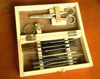 Nice Vintage Dissecting Kit. "Perfect" Model No. 815. Dissecting Instrument Kit. 9 Pieces. Used with Wear in Original Box.