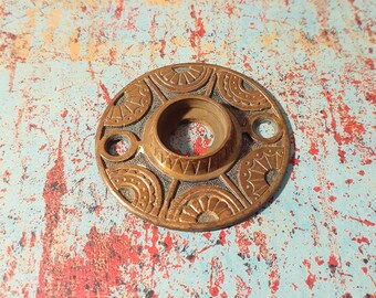 Beautiful Cast Brass Victorian Doorknob Rosette Back-Plate. Decorative Pattern For Crafting & Restorations. Approx. 2 Inch Diameter.