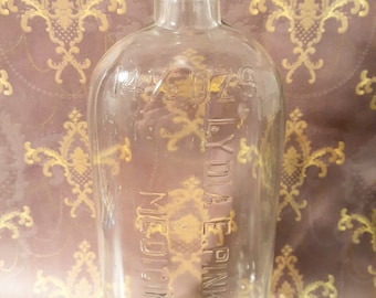 Large Antique Medicine Bottle. Antique Lydia E. Pinkham's Medicine Bottle. Approx. 14.5 fl. oz capacity. Vintage Women's Tonic Bottle.