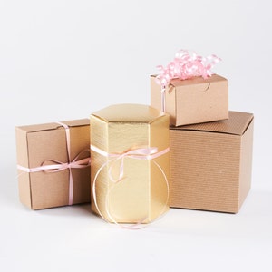 20 Gift Boxes with lids 4 x 4 x2 boxes with tuck top lid personalized gift gift wedding favor-gifts-wedding party image 3