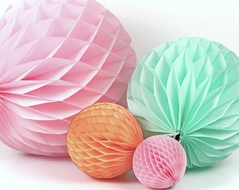 Light Pink Honeycomb Ball