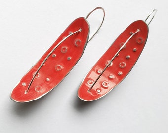 Curvy red lightweight sculptural earrings