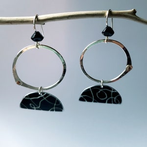 Silver and black mod hoop earrings image 3