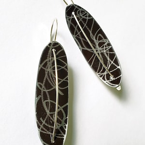 Curvy brown lightweight sculptural earrings