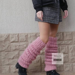 Roze lange mohair beenwarmers, enorme beenwarmers, dikke beenwarmers, mohair boot manchetten, pluizige beenwarmers, gebreide laars toppers afbeelding 2