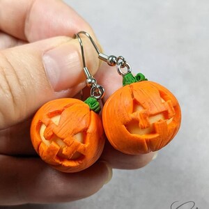 Glow-in-the-dark jack-o'-lantern pumpkin Halloween earrings stainless steel wire