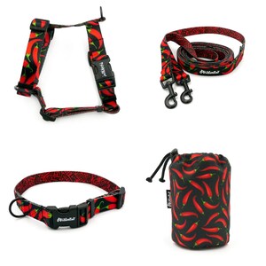 Puede incluir: Un juego de arn&eacute;s, correa, collar y bolsa para golosinas para perros con estampado de chiles rojos. El juego presenta un fondo negro con chiles rojos impresos en &eacute;l. El juego incluye un arn&eacute;s, una correa, un collar y una bolsa para golosinas. El juego est&aacute; hecho de nylon duradero y es lavable a m&aacute;quina.