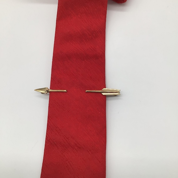 Anson Arrow gold tone tie clip, wide tie, vintage… - image 3