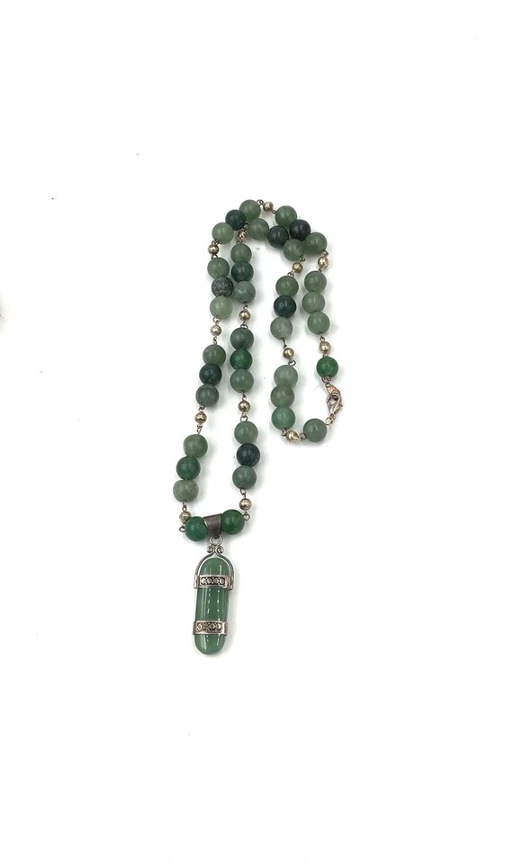 Jadeite and sterling silver necklace with pendant