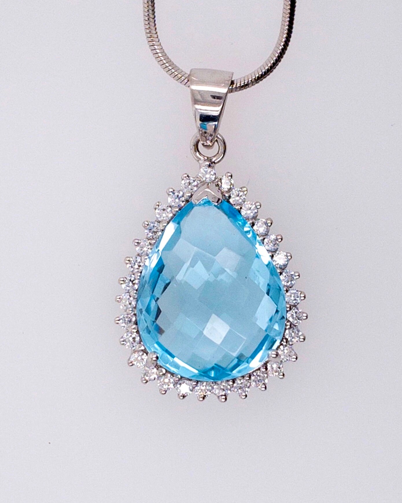 【Miansai】Valor Blue Topaz Necklace、Sterling Silver Miansai Valor Topaz Necklace Blue | END. (US)