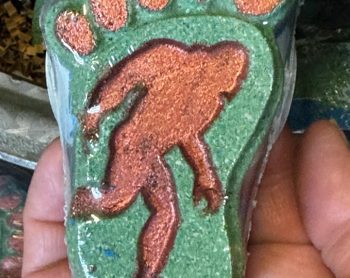 Mogollon Monster Bath Bomb with Surprise Toy * Deep Woods Essential Oils * Coconut Milk Powder * Moisturizing * Big Foot * Relaxing  * Gifts