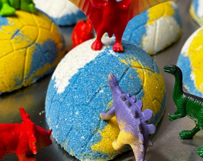 Dinosaur Egg Bath Bomb w/ Surprise Toy * Fun Bath Time * Non-Toxic Fragrance * Coconut Milk Powder * Moisturizing * Relaxing
