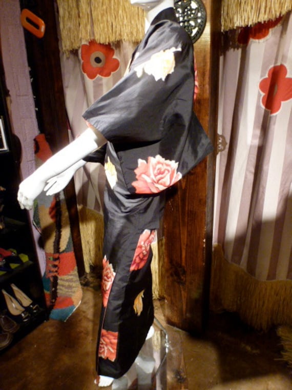 Kimono 1940 Silk Woven Flowers Japan Romance Music
