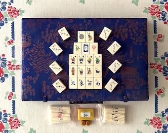 Sweet Vintage MINT Travel Mah Jongg Set - New Old Stock, 152 tiles, NMJL ready