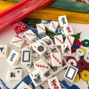 Rare Vintage 1960’s Mah Jongg set by Cardinal Industries - 156 HTF tiles, NMJL ready!