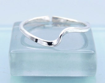 Silver Wave Toe Ring, 1.3mm Wide Sterling Silver Wave Toe Ring, Adjustable Stacking Ring