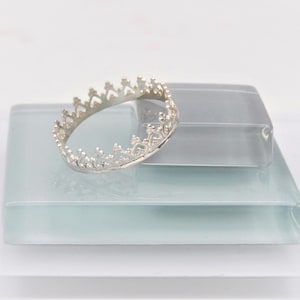 *UK Shop* 925 SILVER PLT ADJUSTABLE CROWN CROSS BAND RING QUEEN PRINCESS LOVE *UK Shop* 925 SILVER PLT ADJUSTABLE CROWN CROSS BAND RING QUEEN PRINCESS LOVE