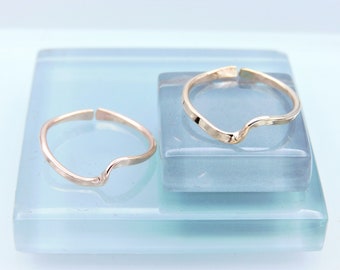 Gold or Rose Gold Toe Ring, 1.3mm Wide Wave Toe Ring, Adjustable Stacking Ring, 14K Gold Filled or 14K Rose Gold Filled